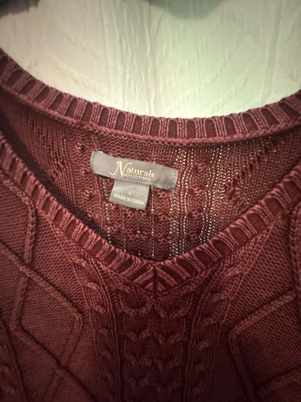 Natural Reflections Burgundy Cable Knit V-Neck High-Low Sweater Size L - Picture 2 of 4